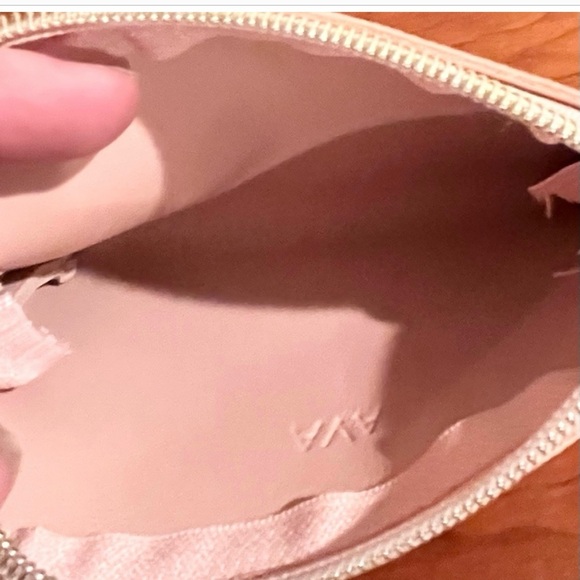 NWT- “AVA” Wristlet with Tassel in Pink Blush - Picture 5 of 5